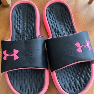 Under armor slides sandals size 9